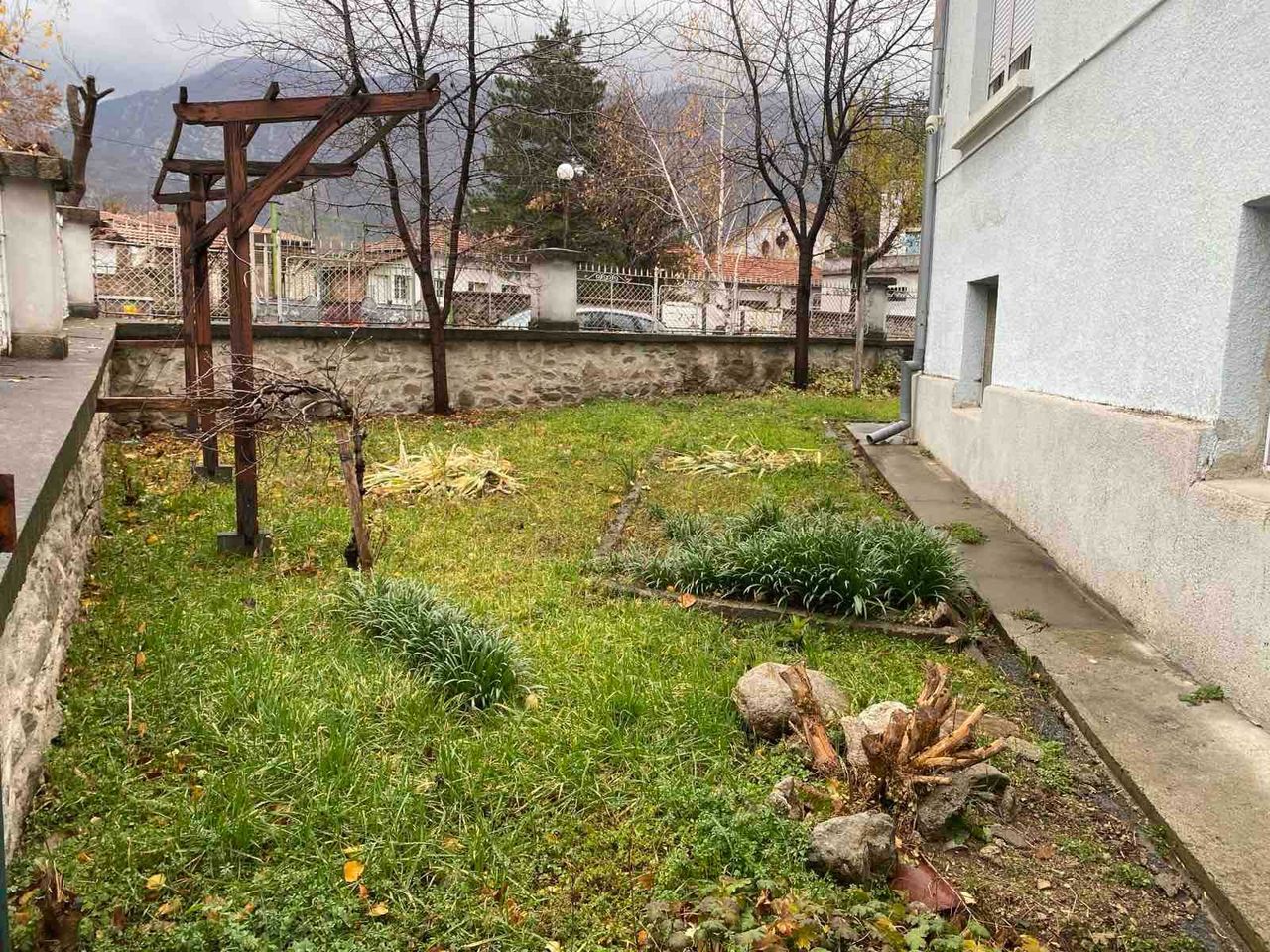 Продава се Къща в Карлово - 292 кв.м за 682 €/кв.м - Снимка #7