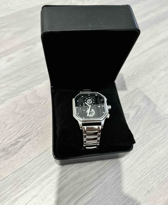 Часы классические