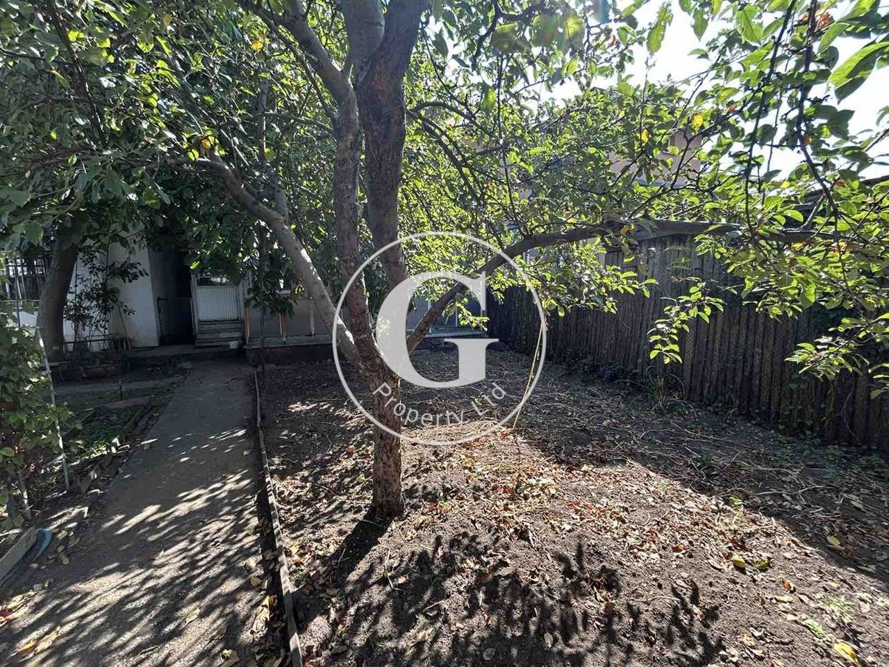 Продава се Тристаен апартамент в София, Левски - 72 кв.м за 1805 €/кв.м - Снимка #8