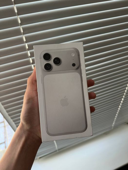 Iphone 17 pro max new