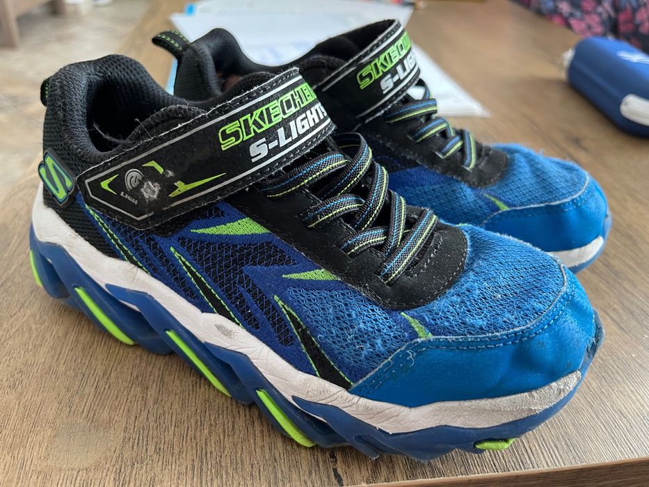 Adidași cu lumini LED Skechers S-Lights, băieți, mărimea 31