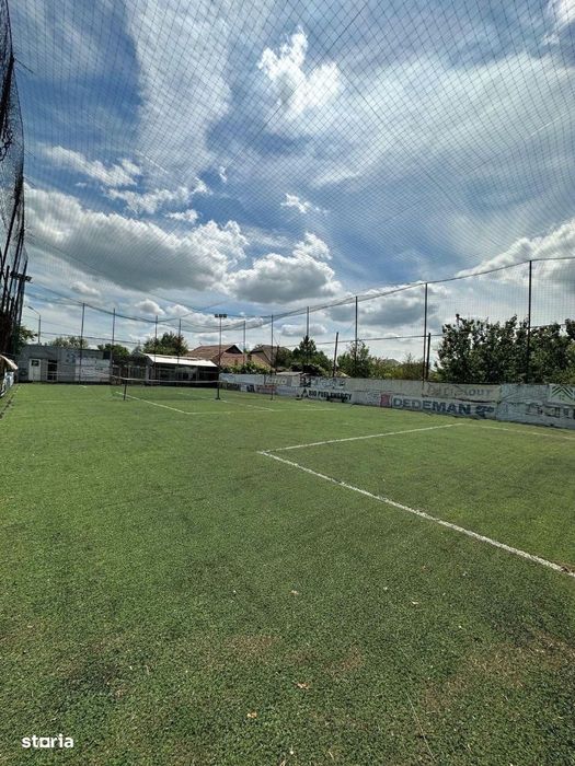 Teren de vânzare/Inchirat și Spațiu Comercial 400€/Lună (în subcetate)