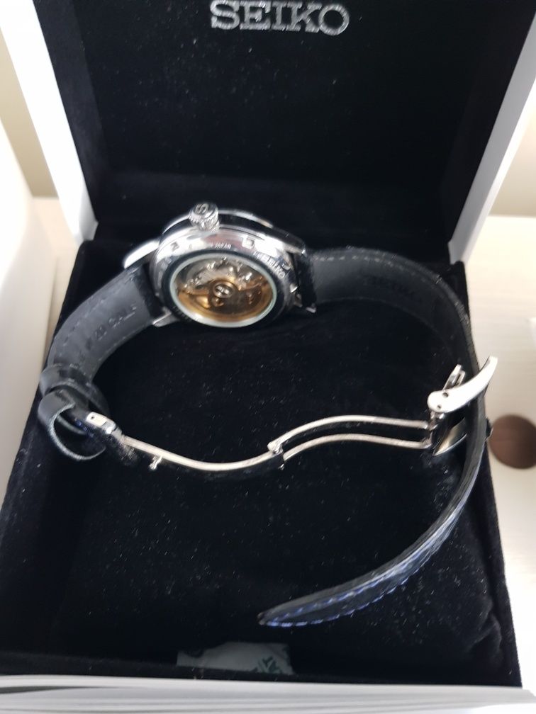 Seiko presage automatic power reserve