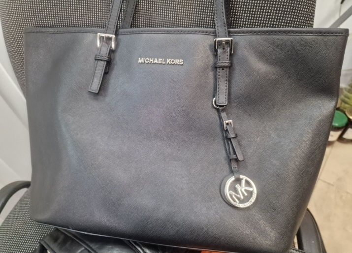 Michael Kors Jet Set Travel дамска чанта.