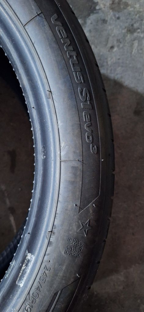 КАТО НОВИ! 2 бр 245 40 19 Hankook ventus s1 evo