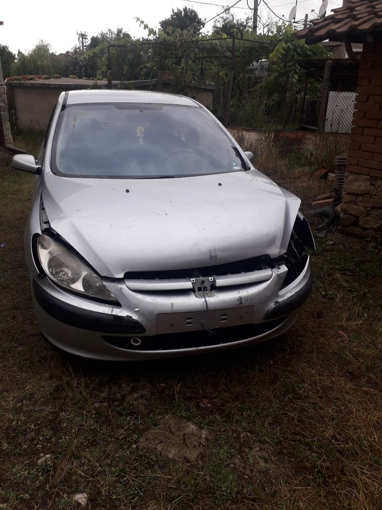 На части ПЕЖО 307 1.4 ХДИ/Peugeot 307 1.4Hdi 3 врати