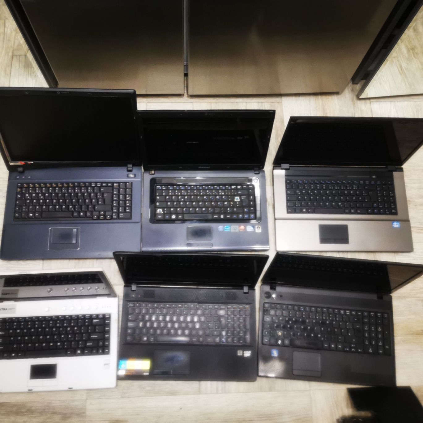Loturi laptopuri netestate incomplete