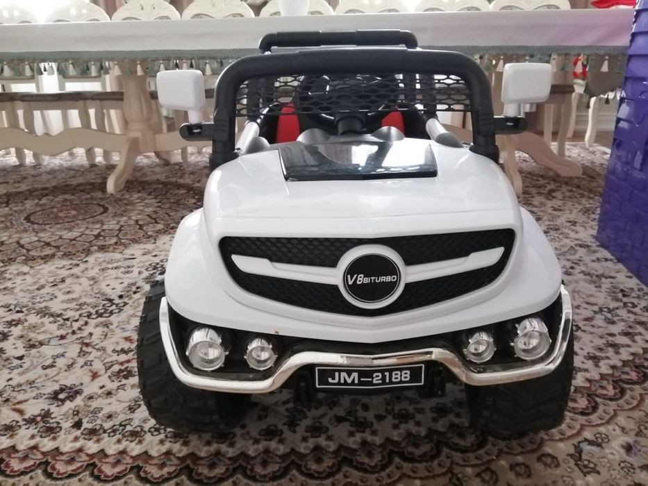 Продам детскую машину