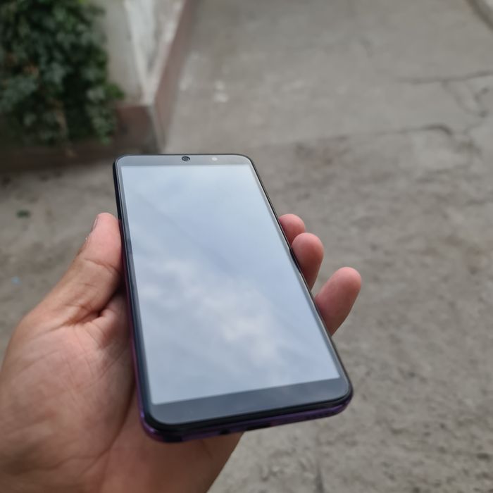 Iphone 15Pro max sotiladi 512Gb