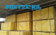 Panouri galbene tip doka pentru cofraje, distantiere metalice,montanti