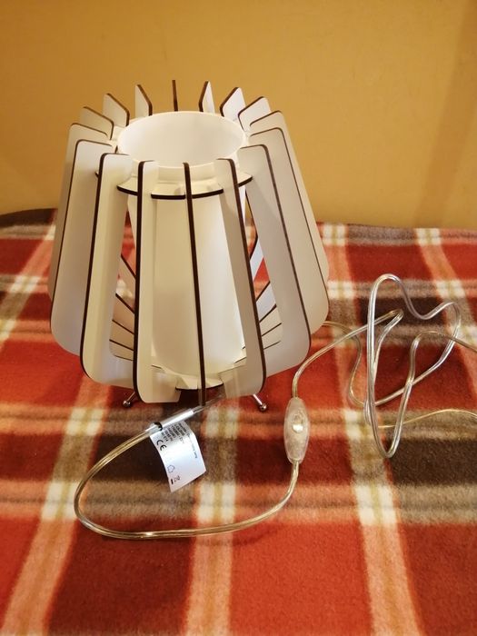 Lustra perete și Lampa de masă