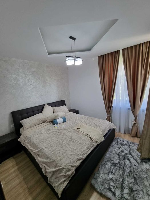 Vila P+1E spatioasa - str Teiului, oras Titu,Dambovita