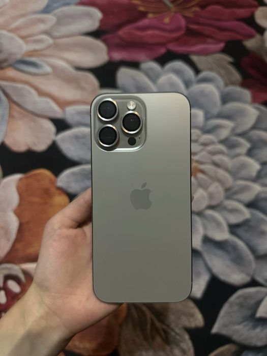 Продам срочно iPhone 16 Pro Max, 256gb 100% аккумулятор