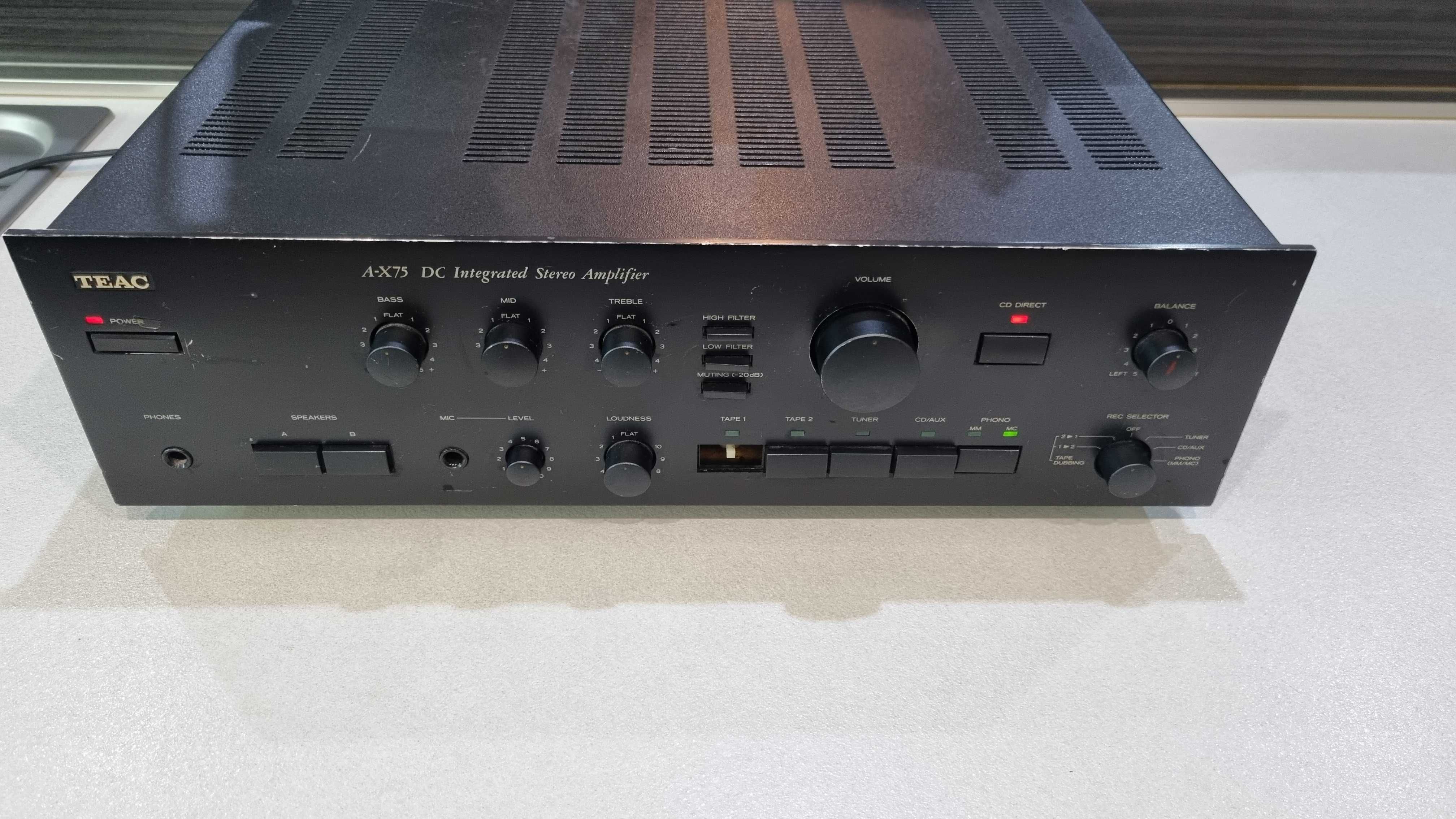 Усилвател TEAC A-X75 DC