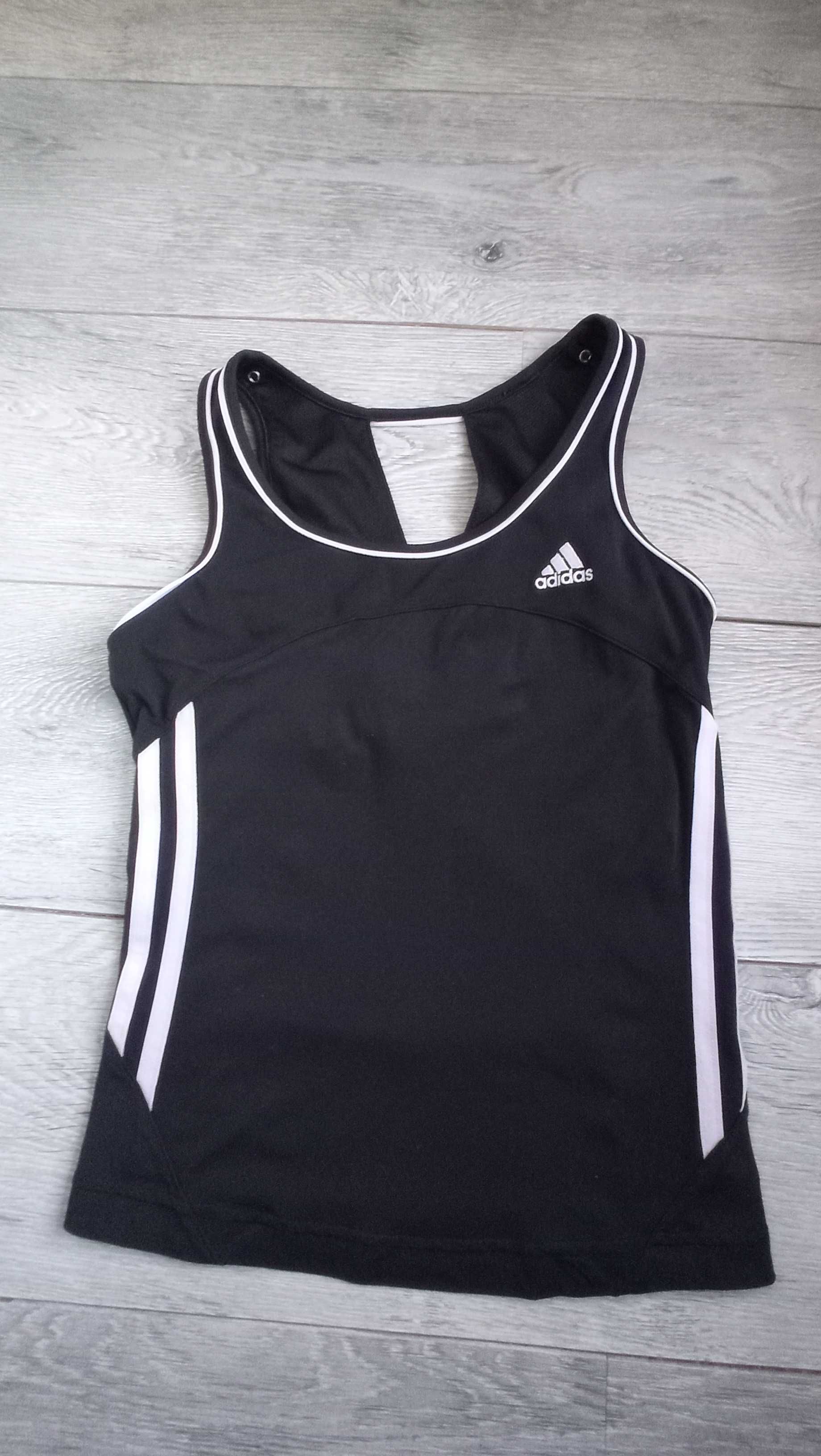 Adidas спортен топ 34р-р, It. 40 в черно, бяло