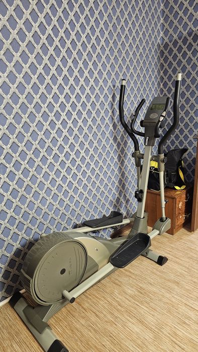 Продам тренажер эллипс