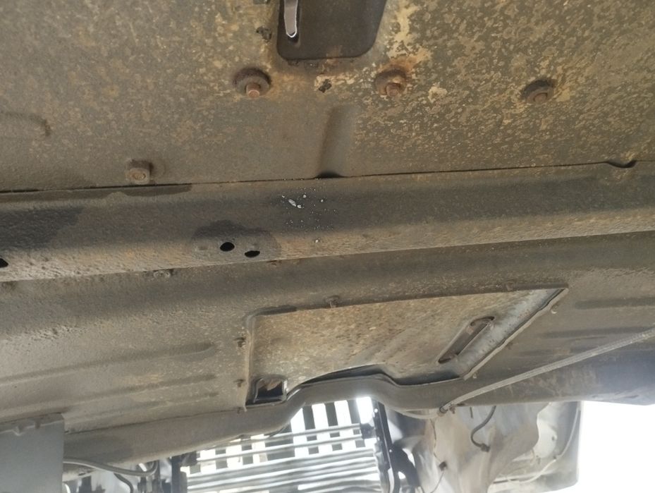 Zil kabina srochna sotiladi