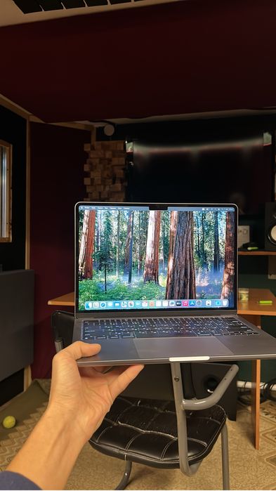 Macbook Air 13 M3 Space Gray