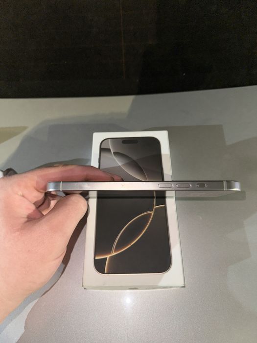 IPhone 16 Pro Max 256 Gb