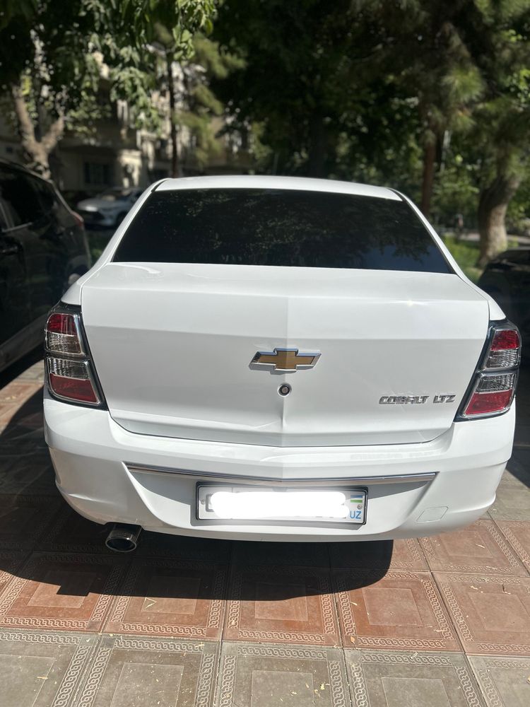 Chevrolet Cobalt Midnight 2025