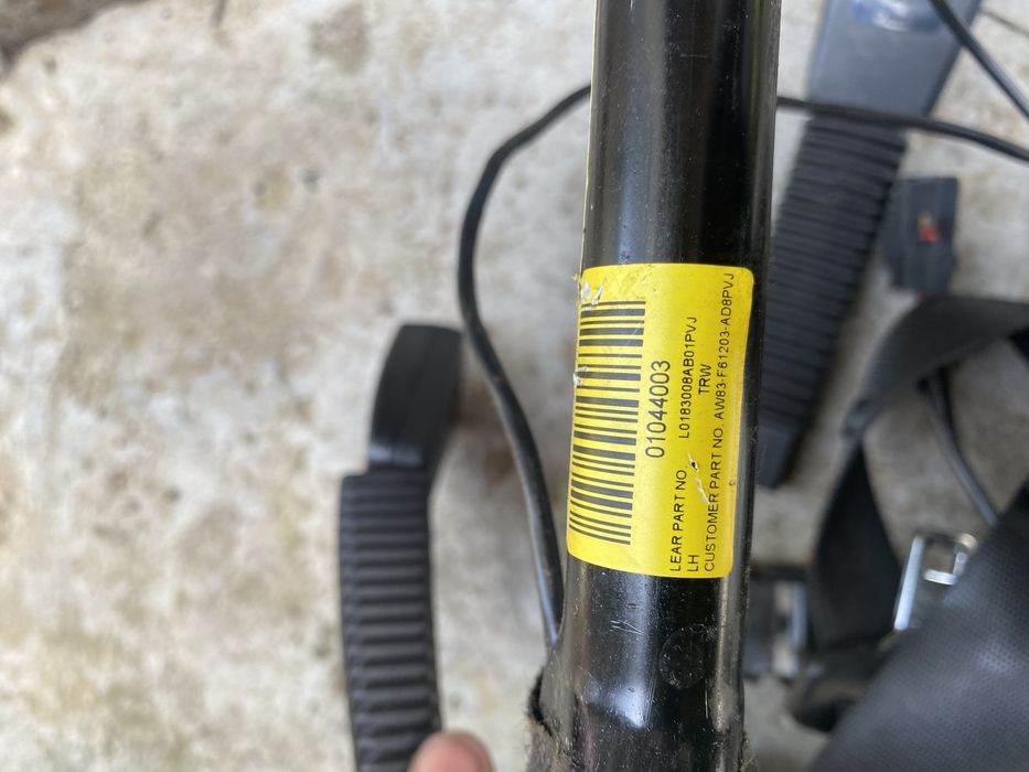 Centuri fata pretensionere Jaguar XF X250