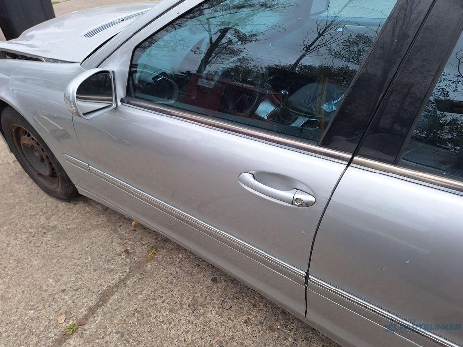 Usa Portieră față MERCEDES-BENZ C-CLASS II W203 2005 C 220 CDI OM646 110KW|150HP 2005