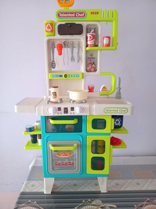 Детская кухня в отличном состоянии