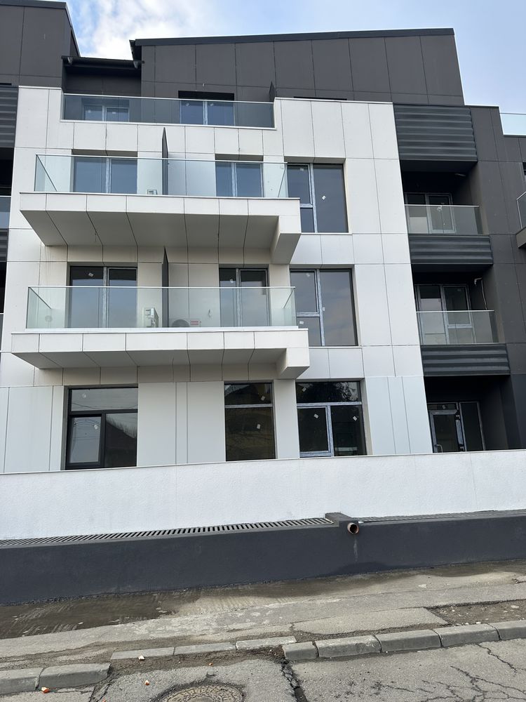 Apartament 2 camere cu loc de parcare subteran