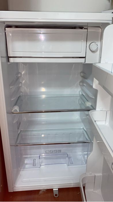 продаю холодильник