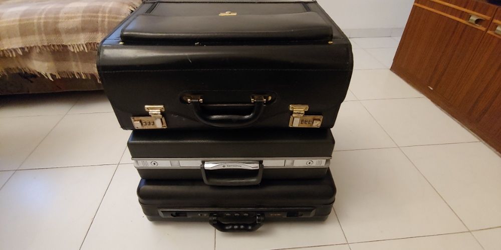 Твърди луксозни пътнически и дипломатически куфари