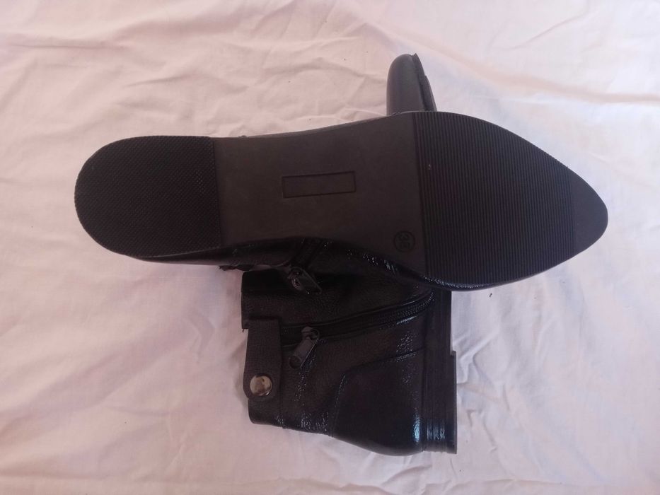 Обувки дамски естествена кожа чисто нови