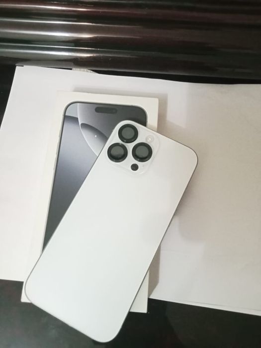 Продам Iphone 16pro max 256gb