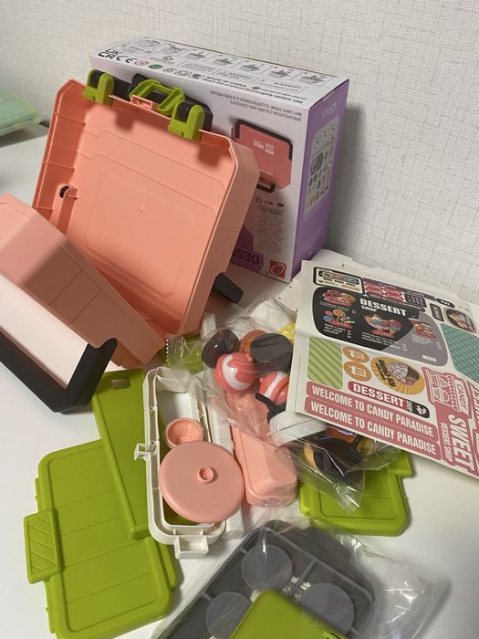 Детско куфарче - сладкарница, сладкарски щанд