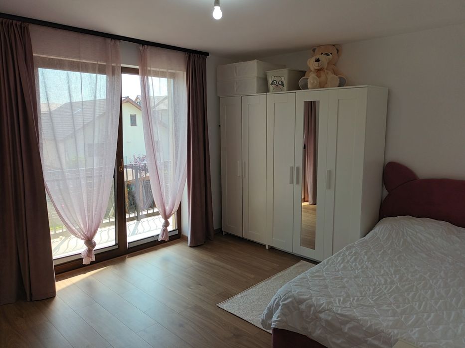 Casa 4 dormitoare cartier Izvor Brasov