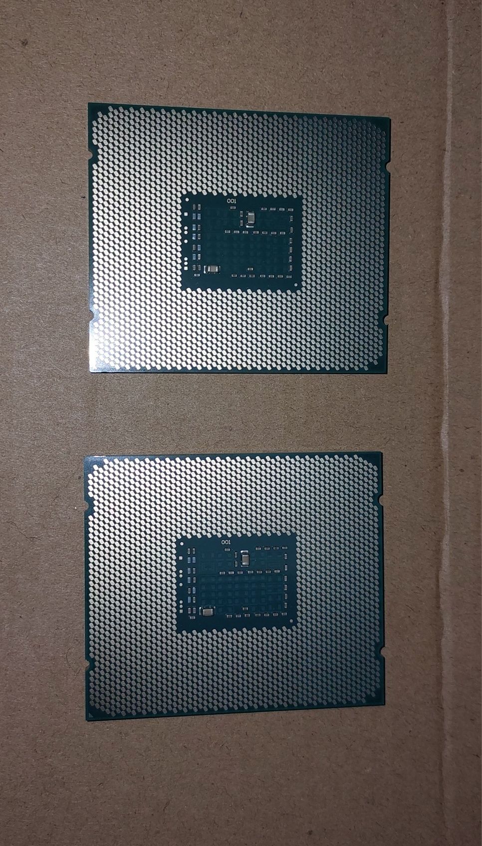 2 x Procesor Intel Xeon E5-2680 V3 12 Cores 2.5GHz Skt 2011-3 DDR4