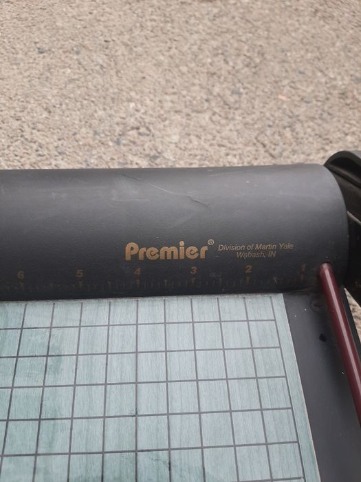 Бумагарезка Premier мощная