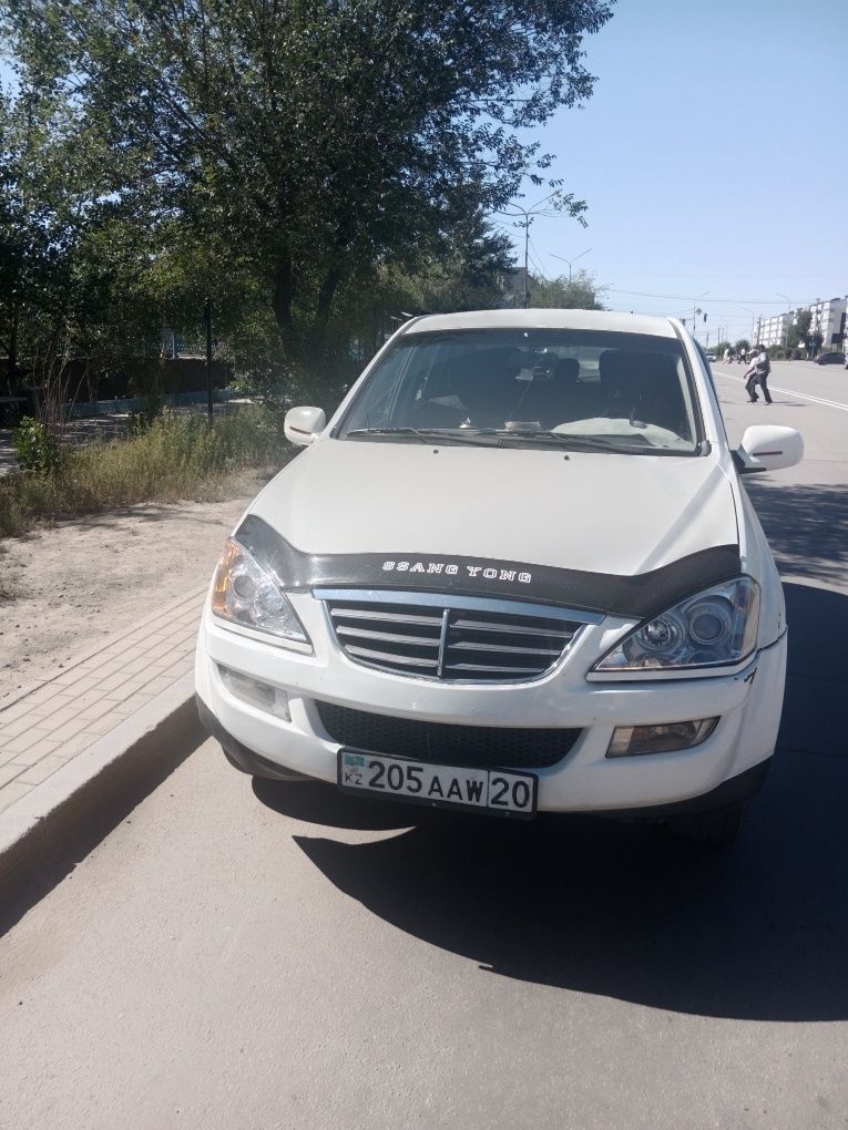 Продам  Ssang Yong 2013 г.в в хорошем состоянии