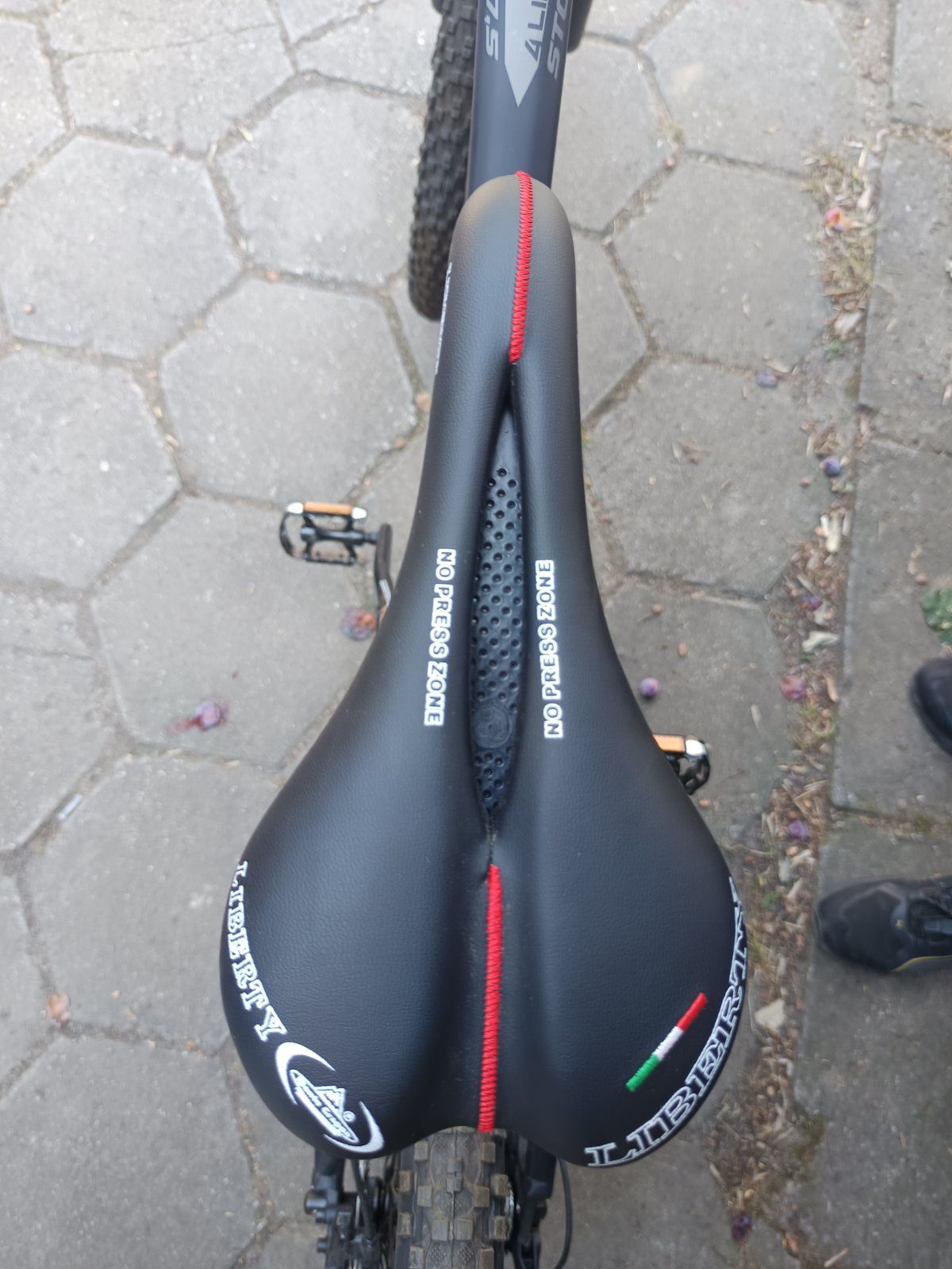 Crisson sortorner 27.5
