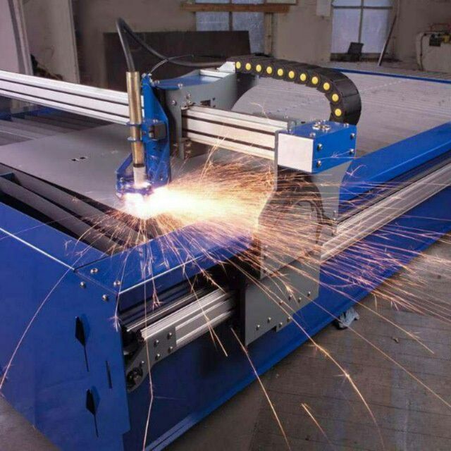 Tashqi reklama bukva BANNER arakal setella