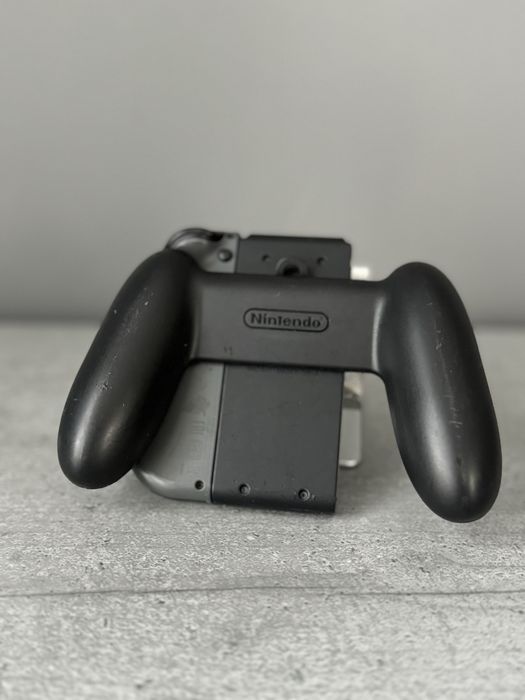 Nintendo Switch Joycon dreapta + Grip