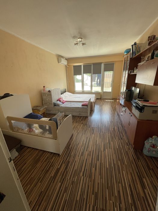 Слънчев двустаен с бокс и гледка към Балкана – готов за нанасяне!