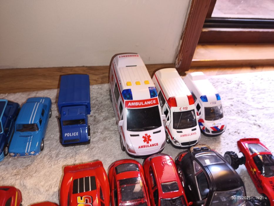 Лот метални маркови колички