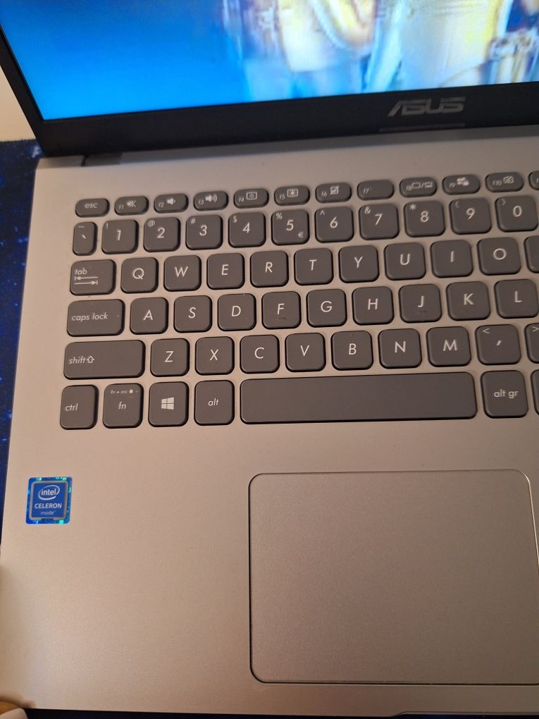 Laptop Asus în stare buna