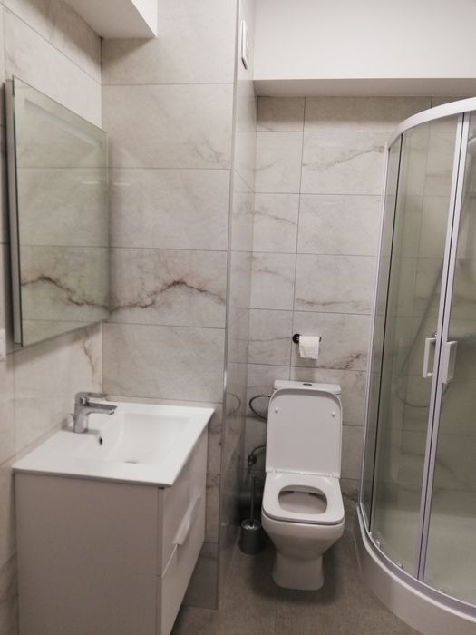 Închiriez garsonieră înComplex Victoria , Obcini