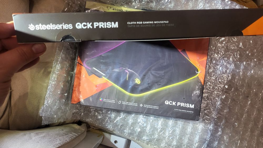 Steelseries QCK Prism RGB подложка за мишка чисто нова 2бр