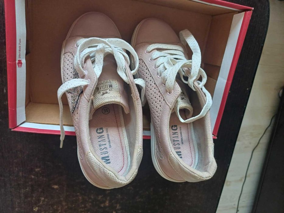 Pantofi sport masura 35