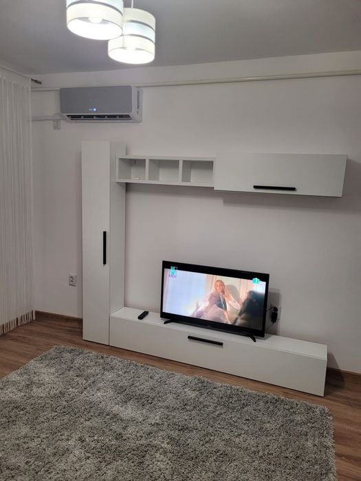 Inchiriez garsoniera