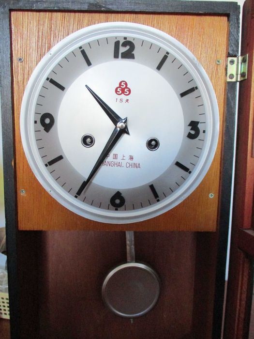 ces mecanic cu pendul SHANGHAI 555 , 1980