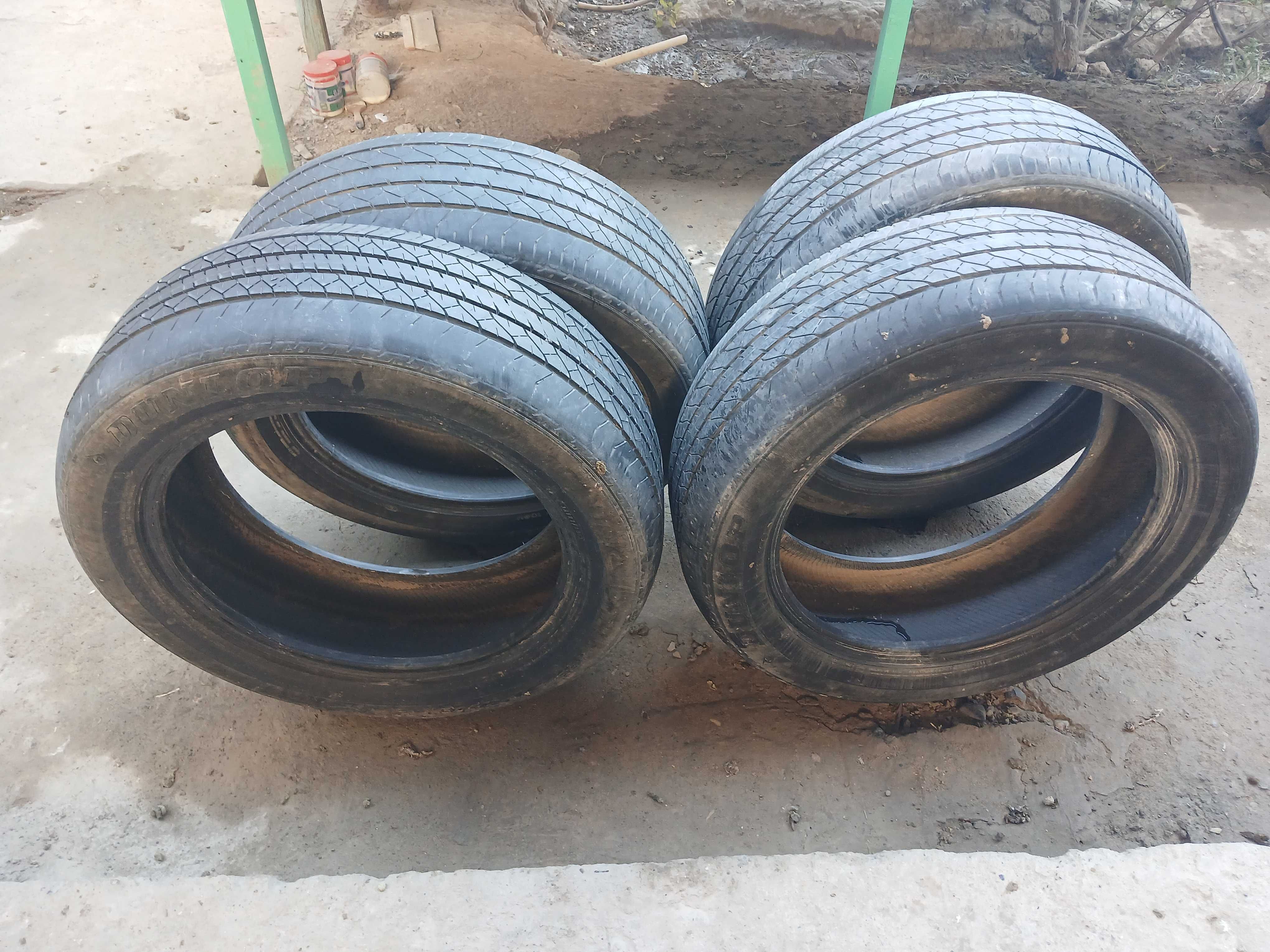 Kaptiva baloni dunlop 235/55R 18 4 tasi 400 ming