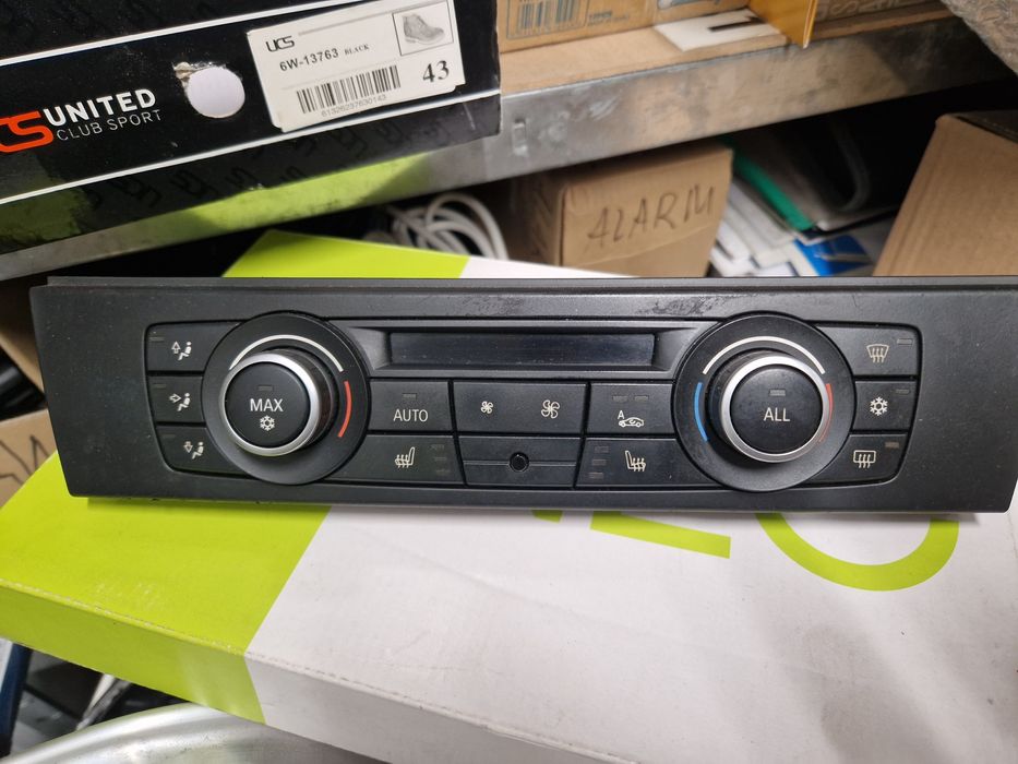 Фейслифтов климатроник и бутон за фарове BMW E81 E87 E90 E91 E92 E93